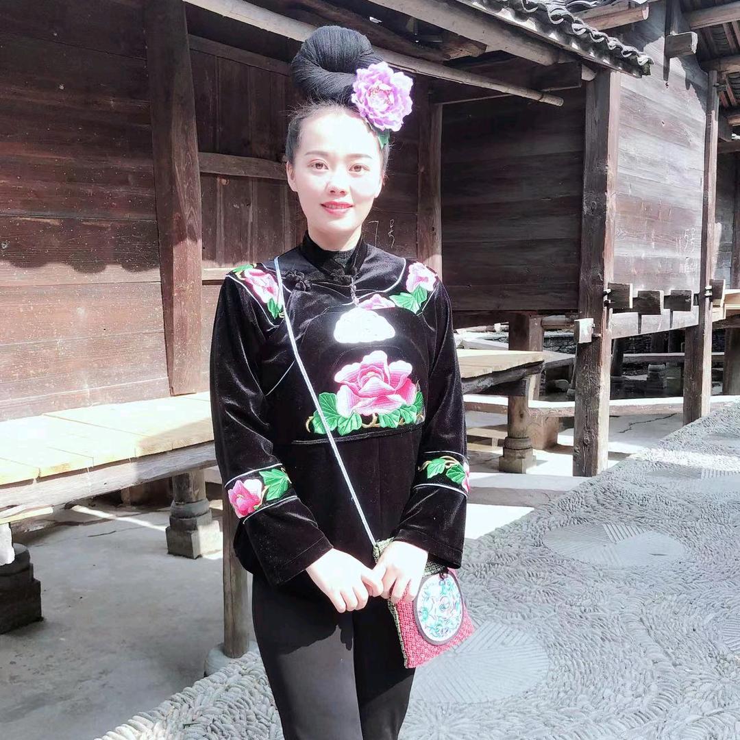 苗家小红🌹娘
