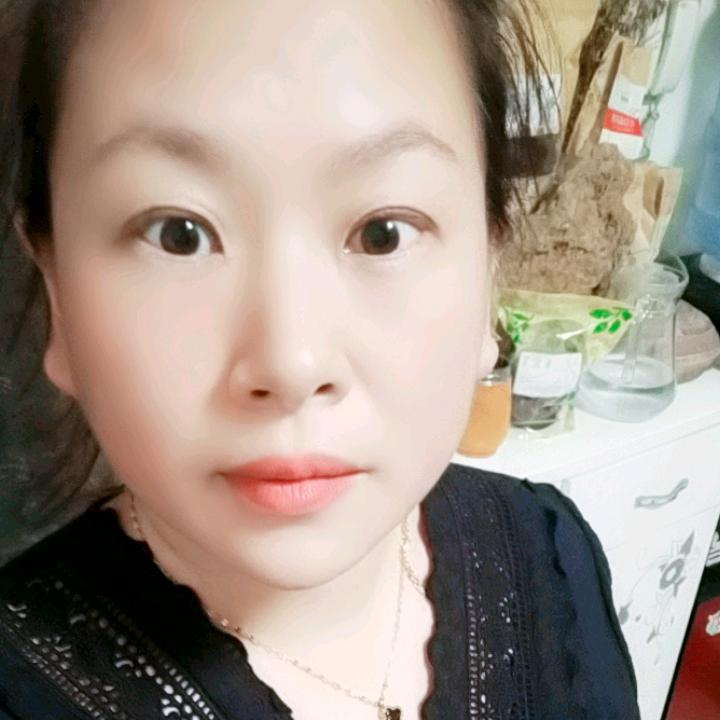 世界太假，而我太傻