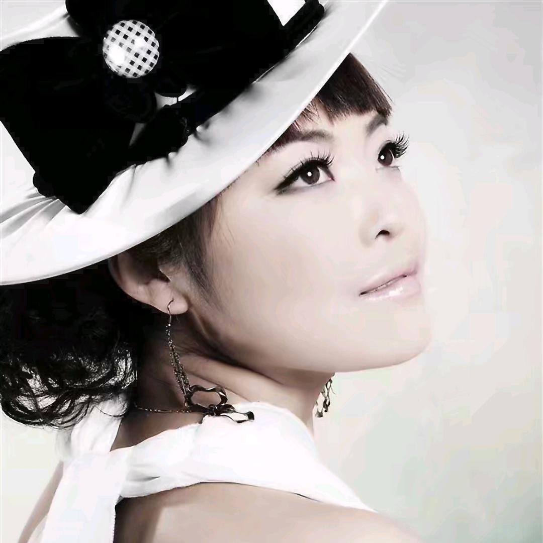 卖房子的小姐姐