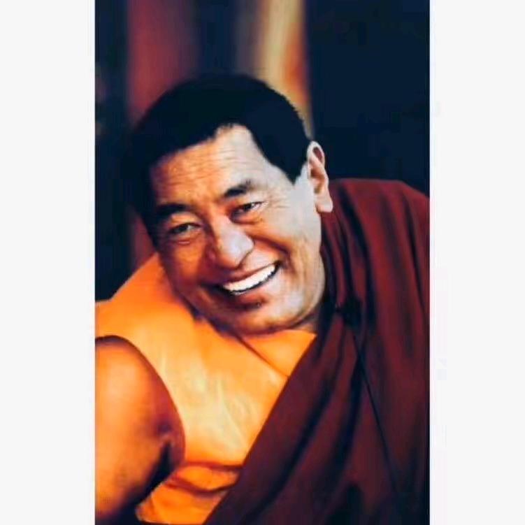 冷面女孩 🕊