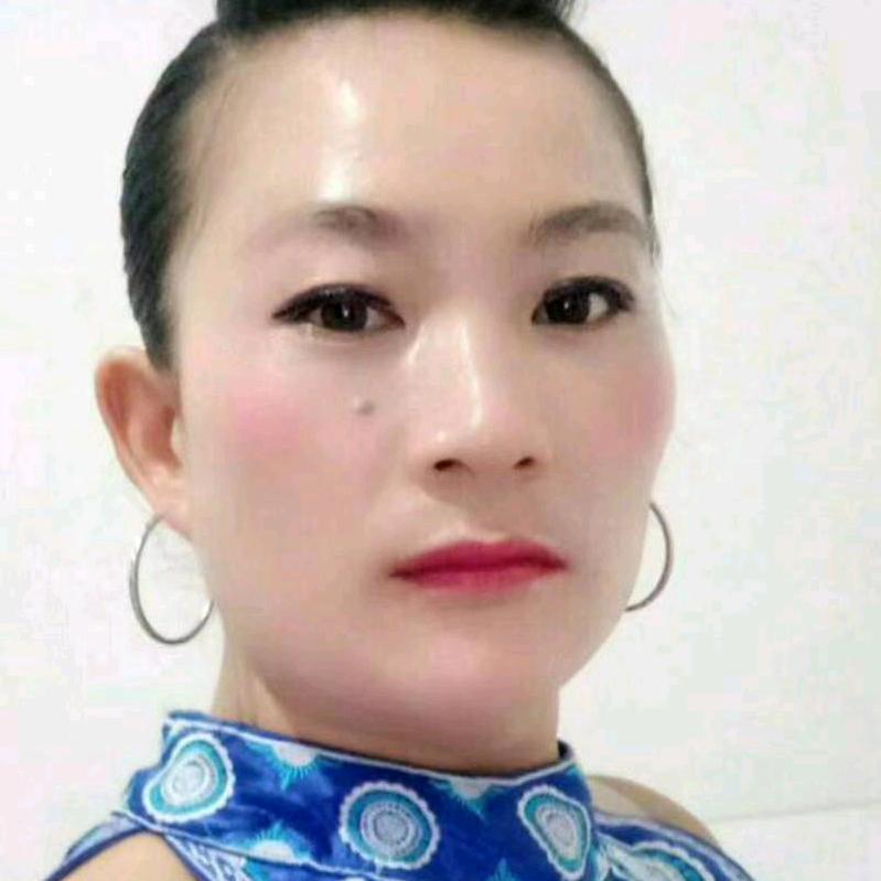顶效绿荫青年花灯队付三妹