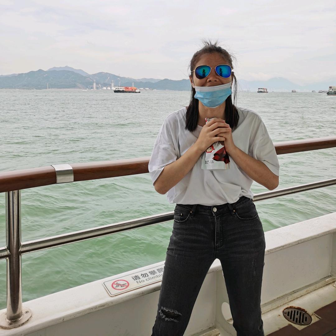 不吃棒棒糖的小唐