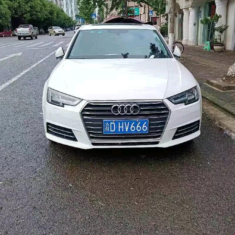 奋斗中的女人