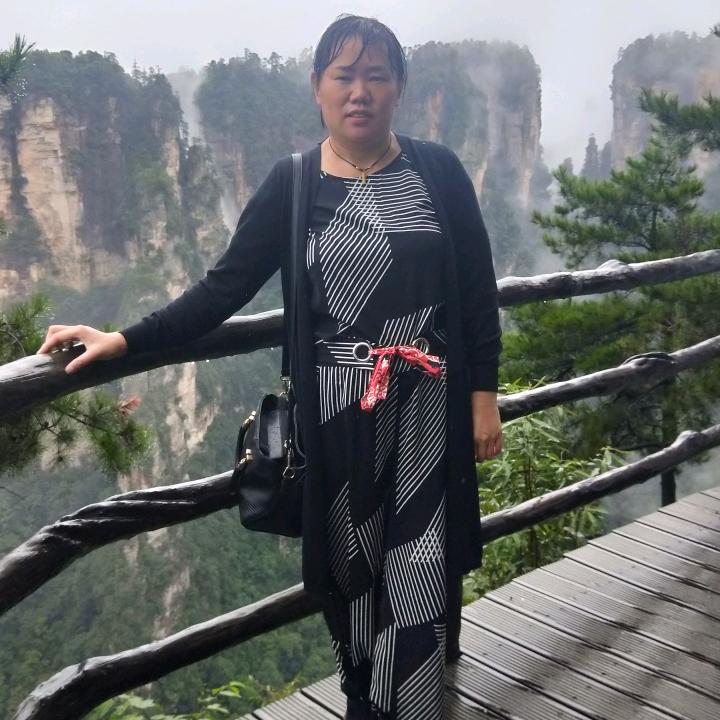 万花丛中一点笑