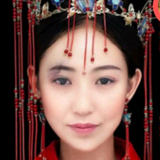 郭兰英单身橱窗里是男人用品