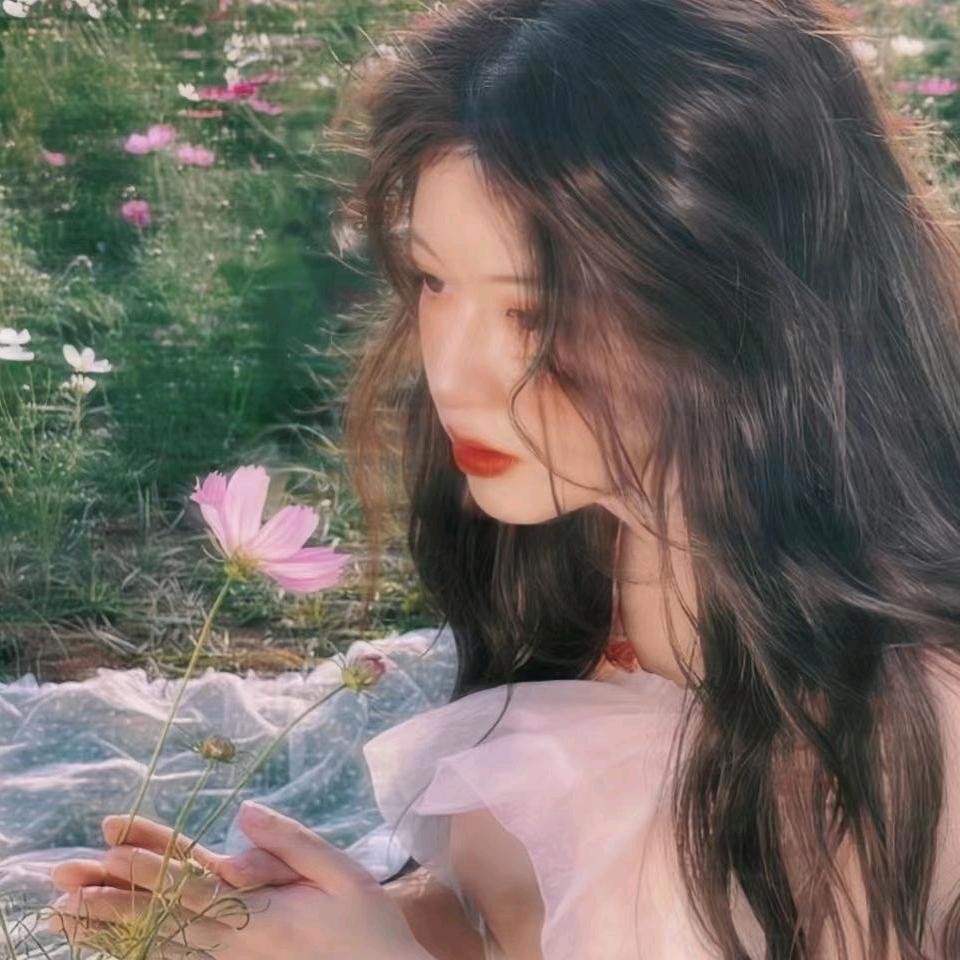 肚子圆滚滚(︶︹︺)哼