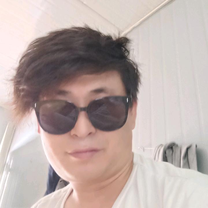 稳重的仙人球