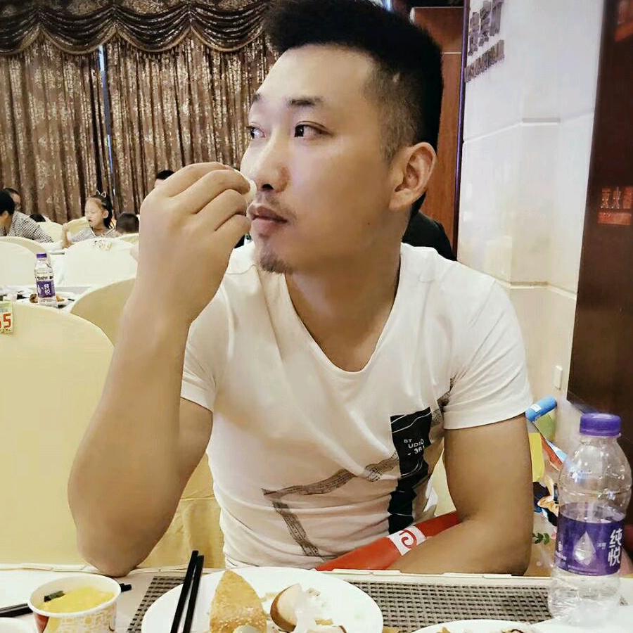 卖卤味的小哥哥