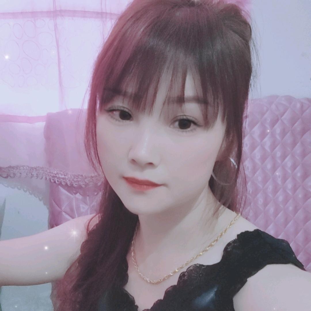 受伤的傻女人