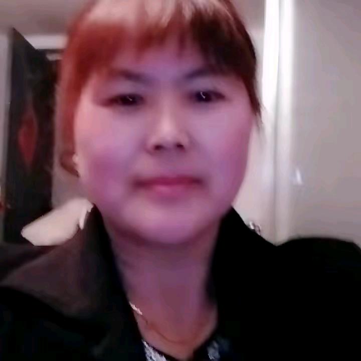 四处跑