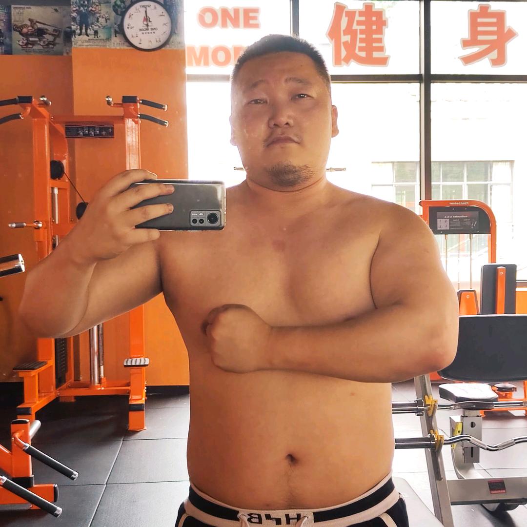 胖虎的兄弟团