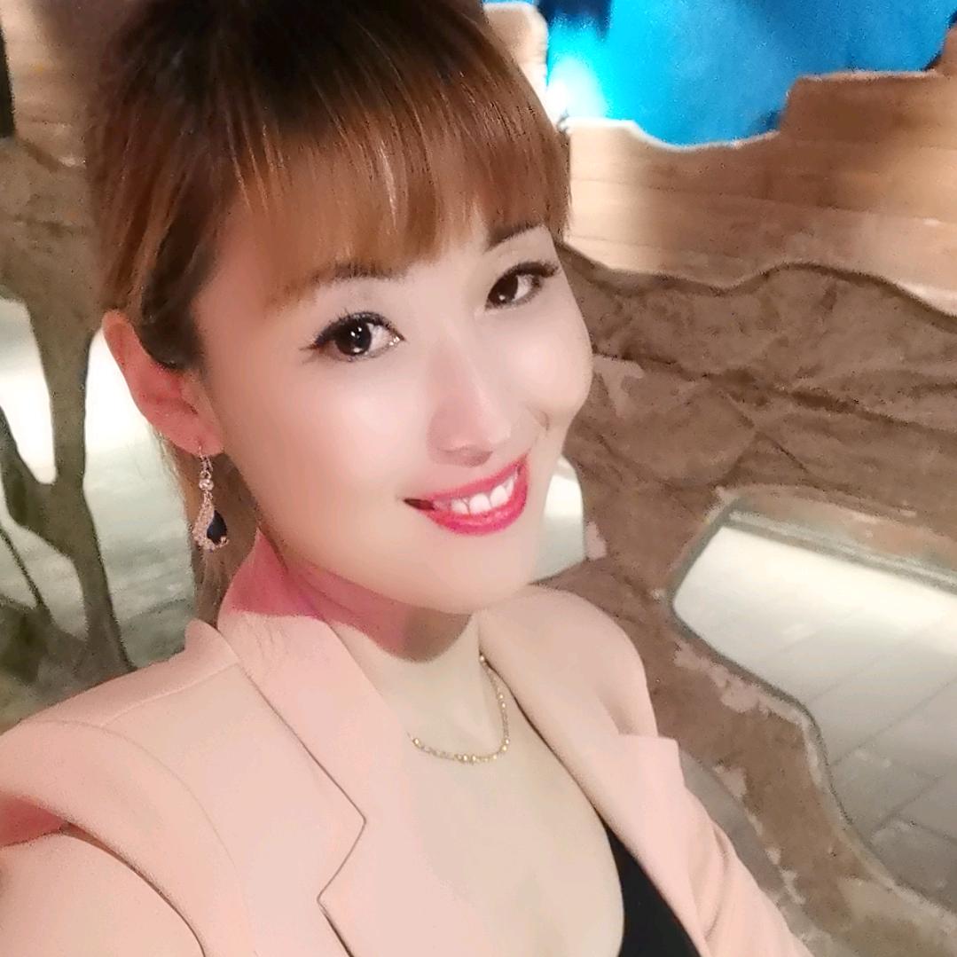 娜娜@