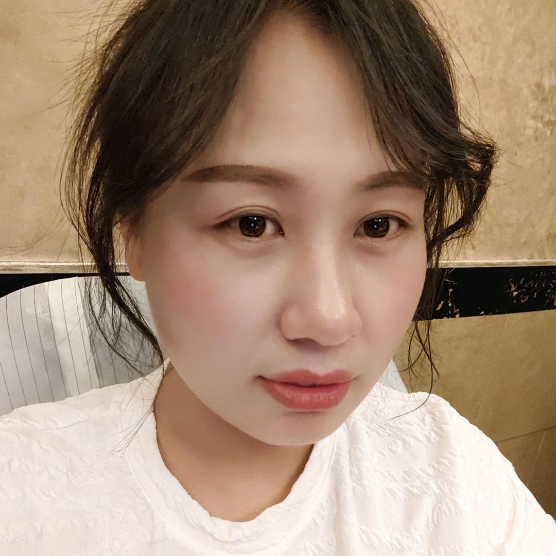 氿