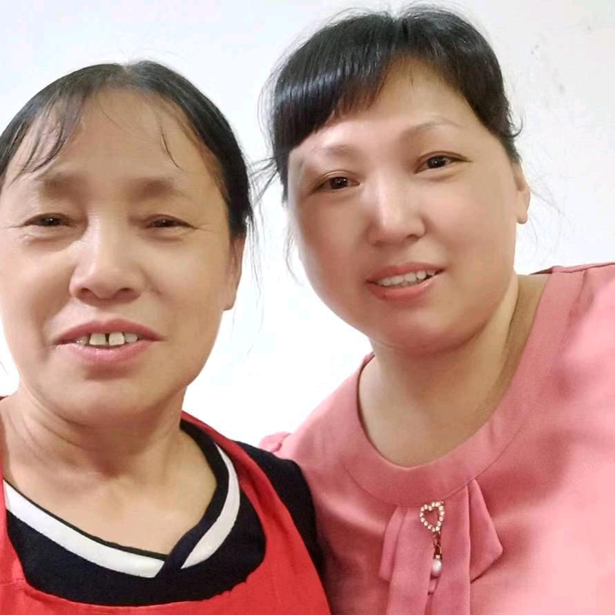 原农行门口老奶奶烧烤(维也纳酒店对面)