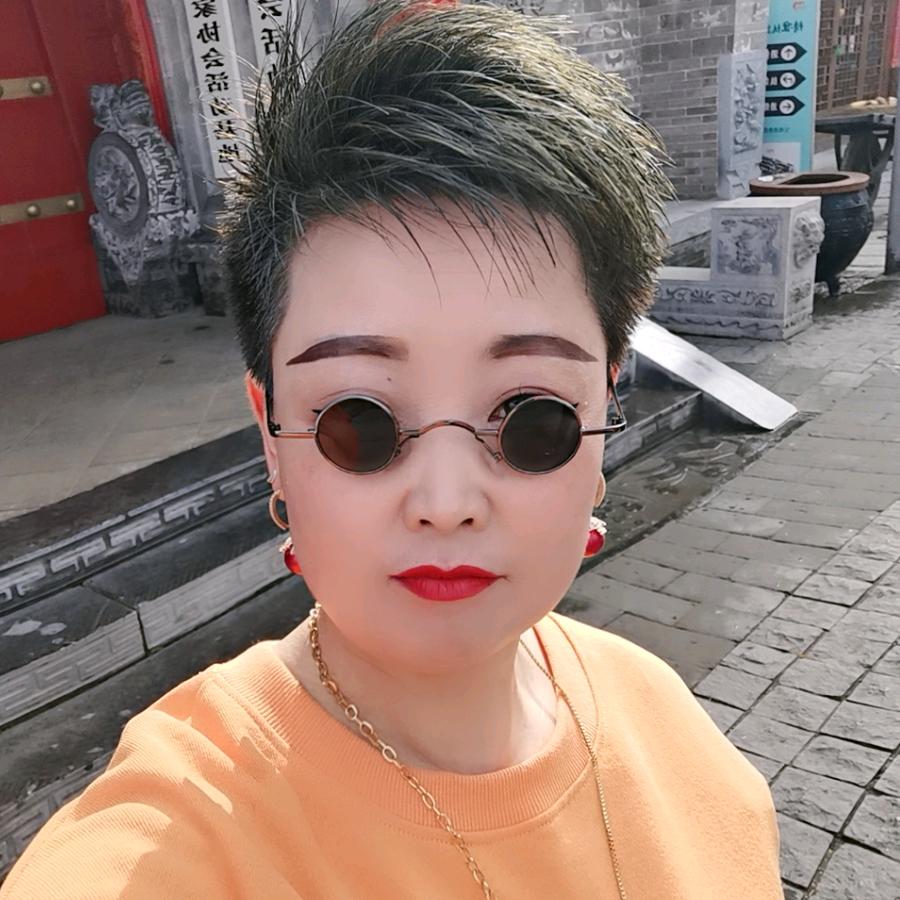 短发姐姐