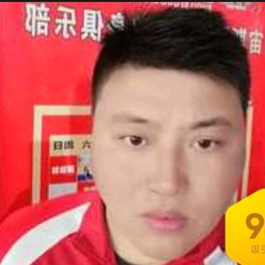 维力美游泳健身俱乐部小齐