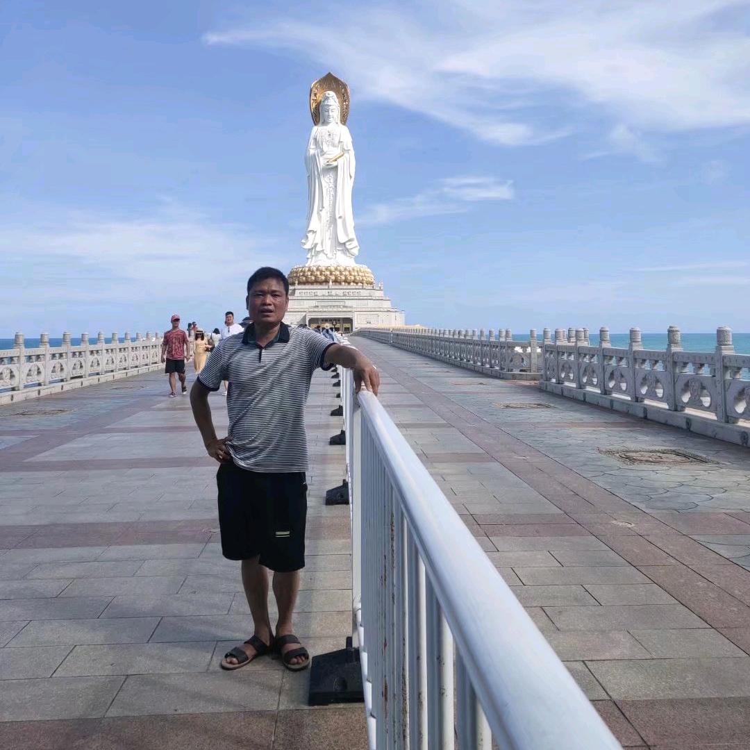 唐启志  超高压电力建设