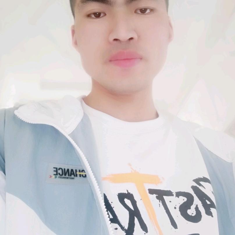 李群峰