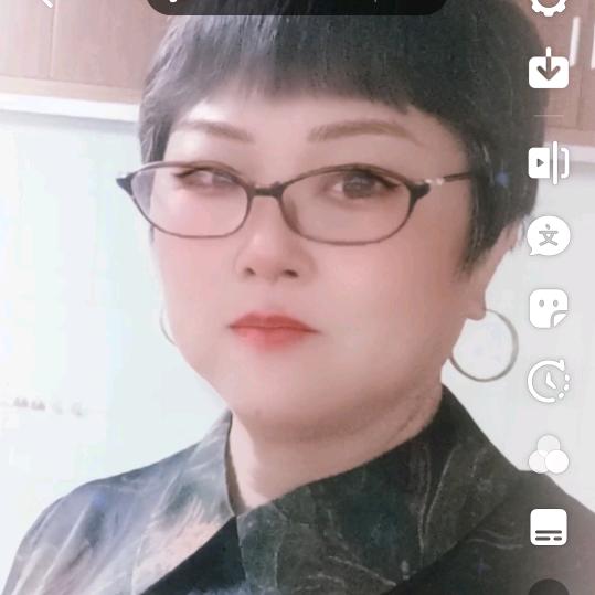 诚实巜橱窗好物》