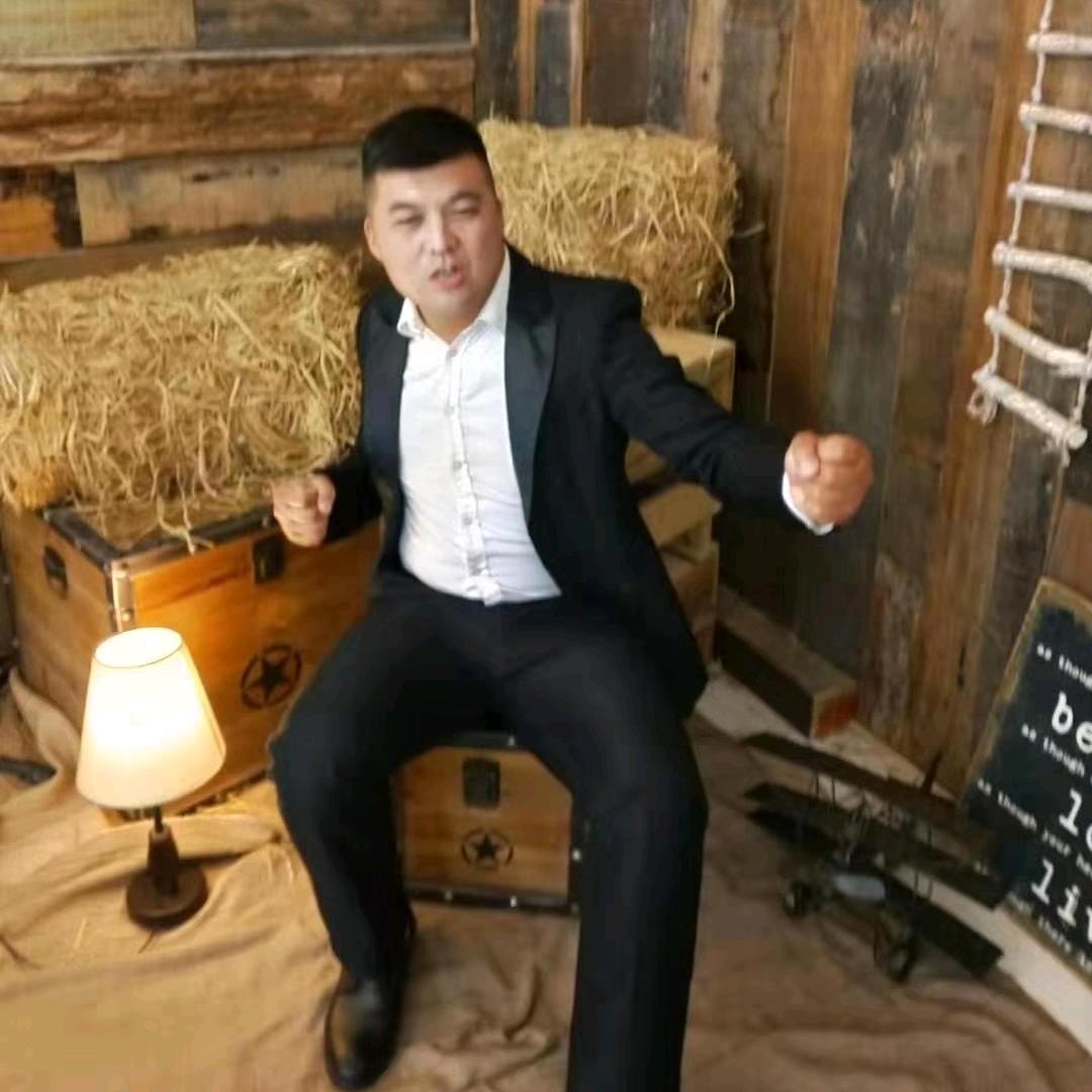 爱玩的小胖子