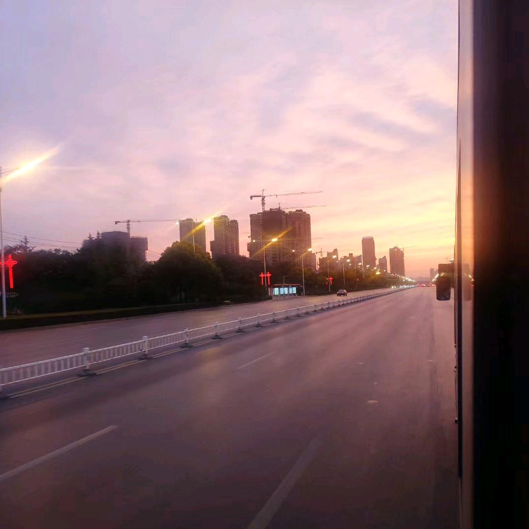 kyle今天睡醒了没