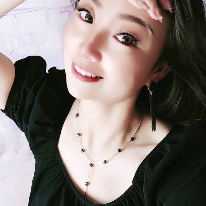 周 周