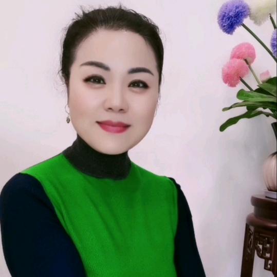 杨光明媚
