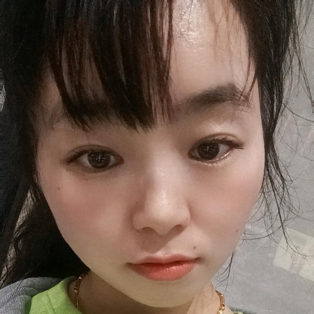 单亲妈妈卖喷剂