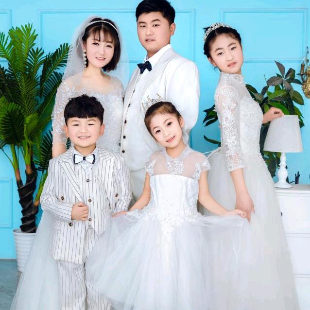 柠檬不甜但很酸