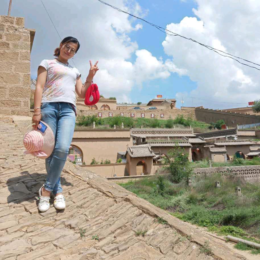 满满向阳花儿开