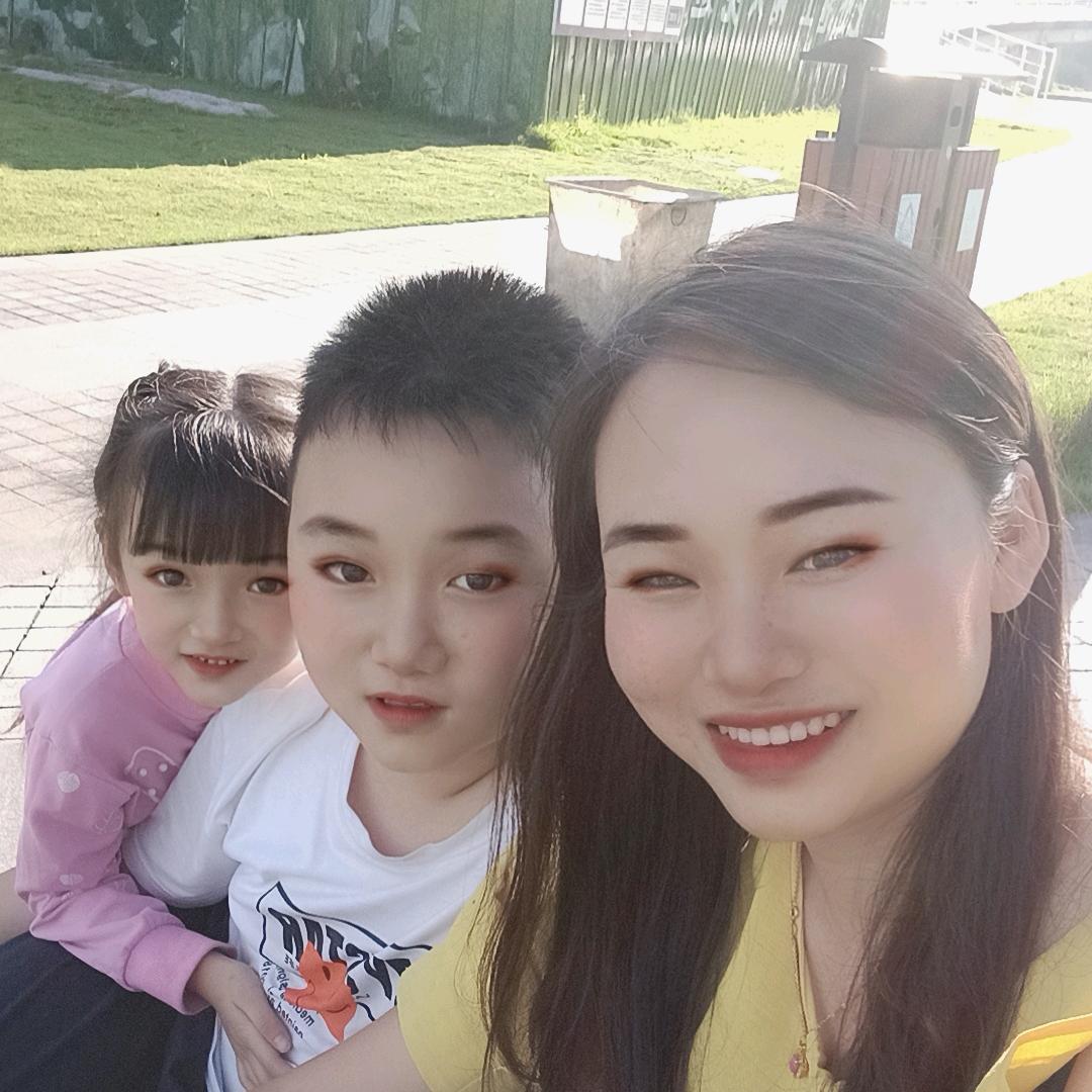 餐饮用火锅扯面找  伍姐