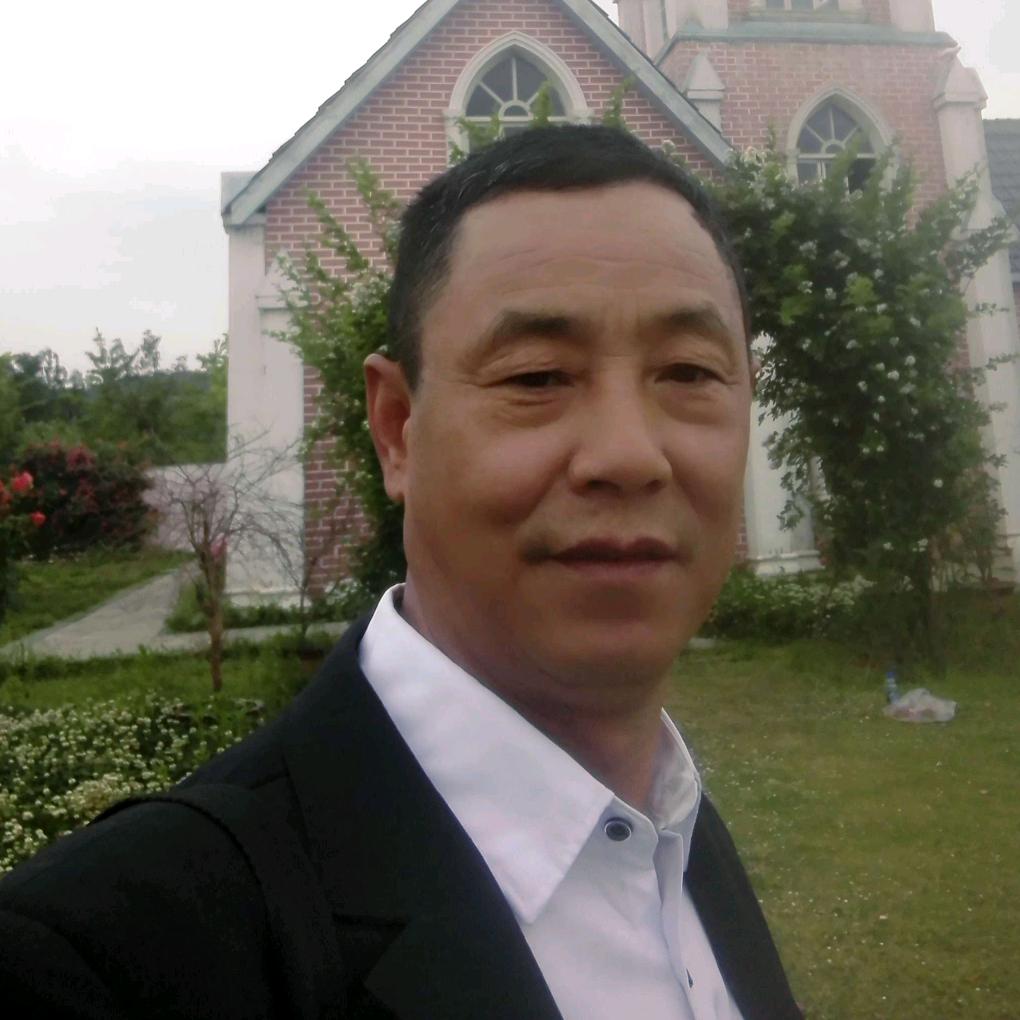 一片中船_