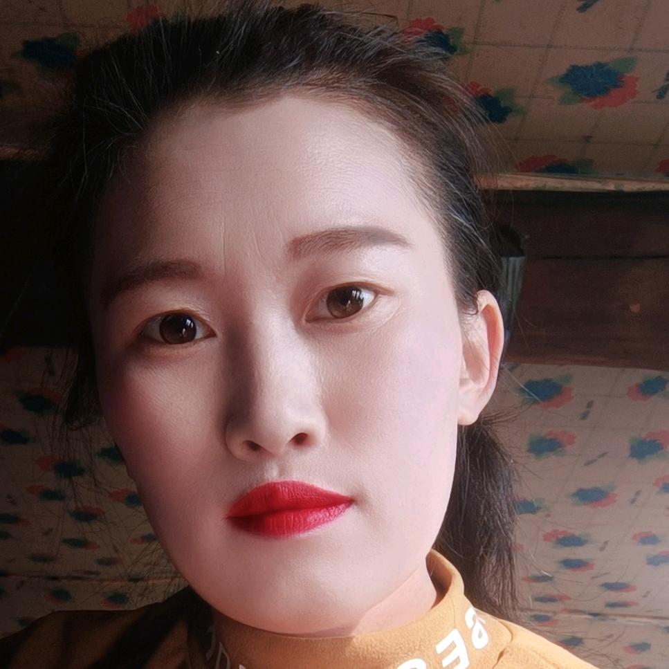 李倩雯