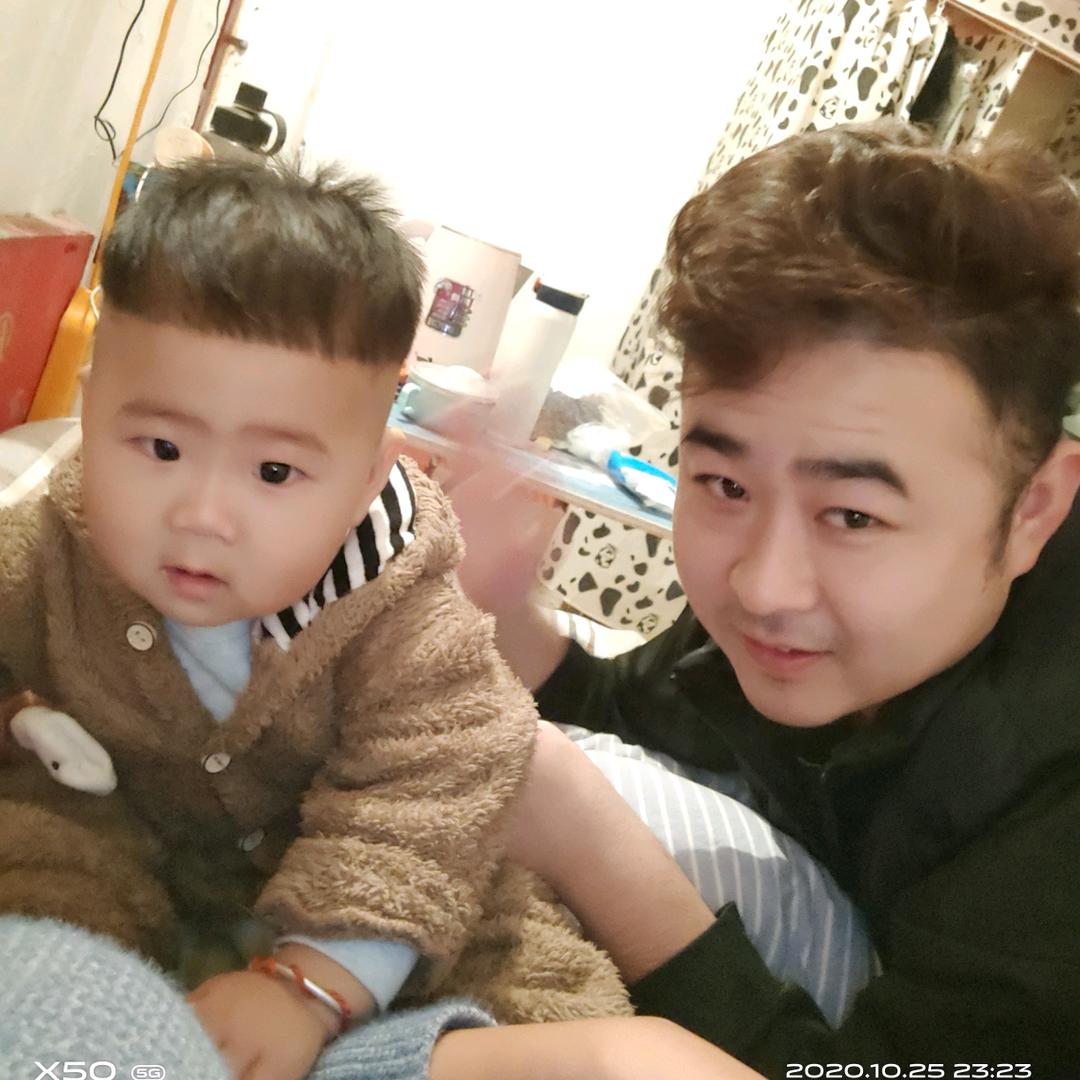 咯6摸摸