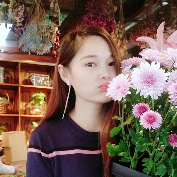 Lucia~小萱👩🏻