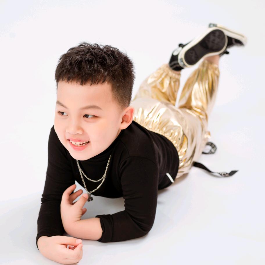 李李李一家