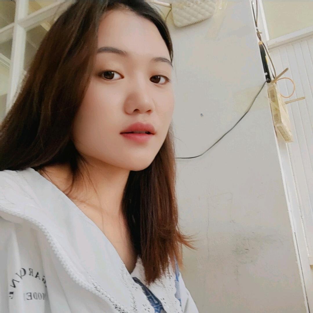 彝妞