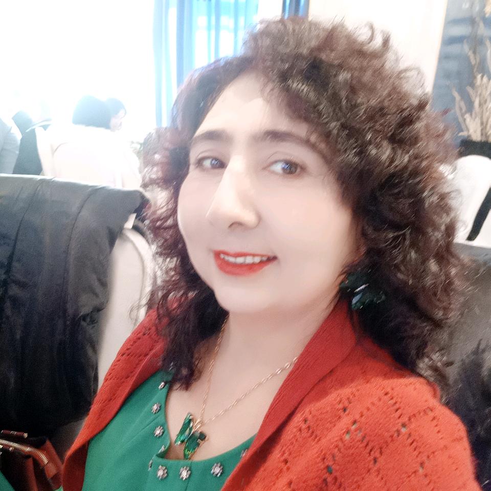 麦丽开
