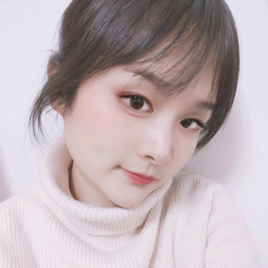 徐薇薇 🌻⁷ ² ⁶