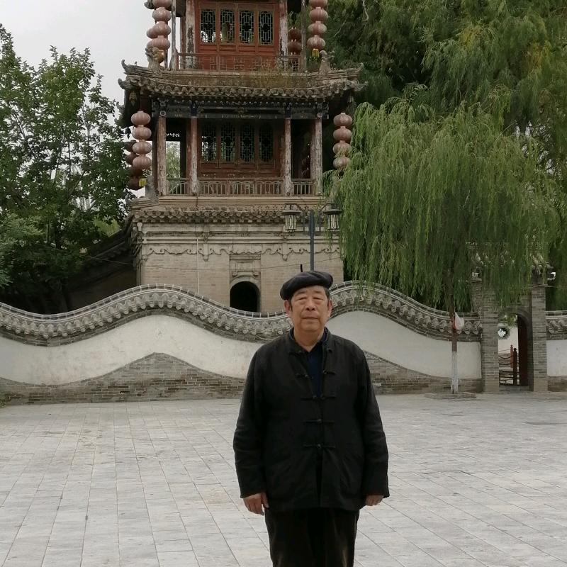老石人蔚国华