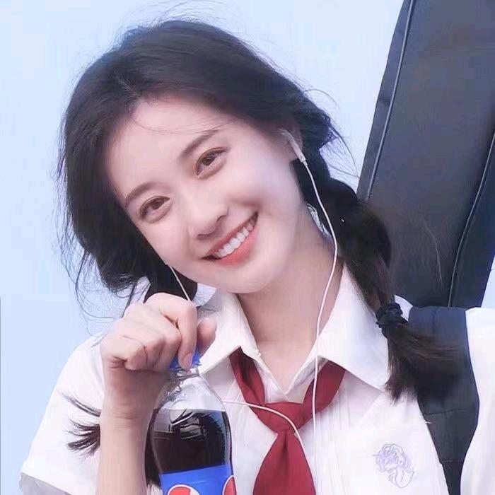 雨还在下.