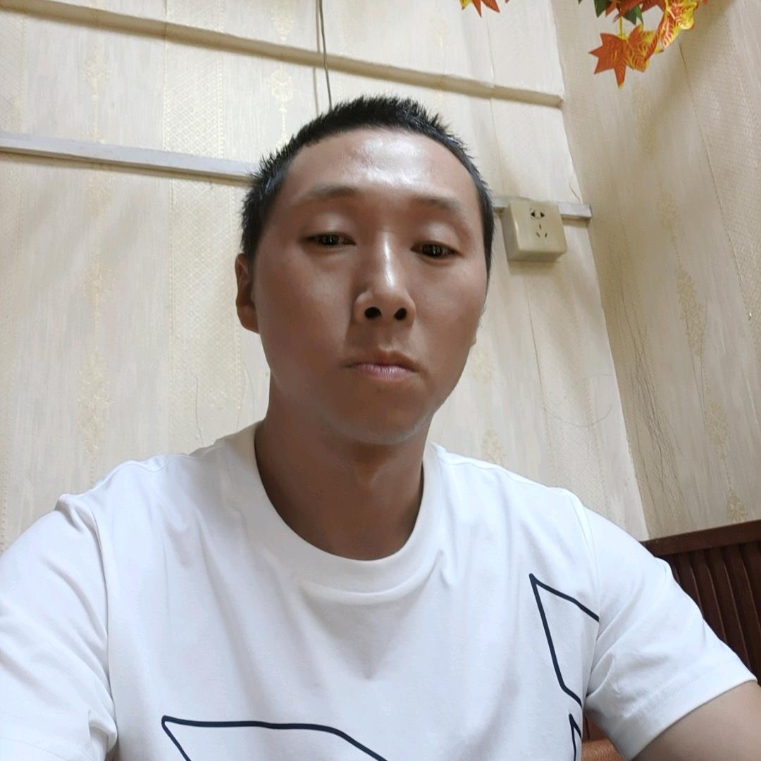 杯中烈酒敬余生
