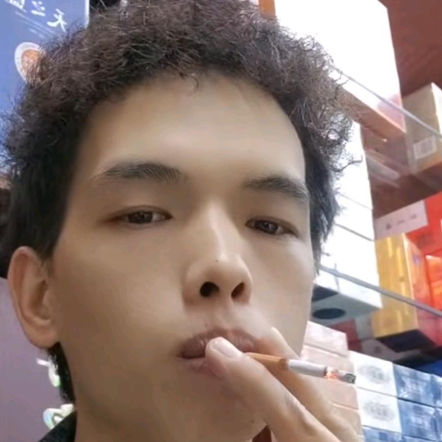 小曾，