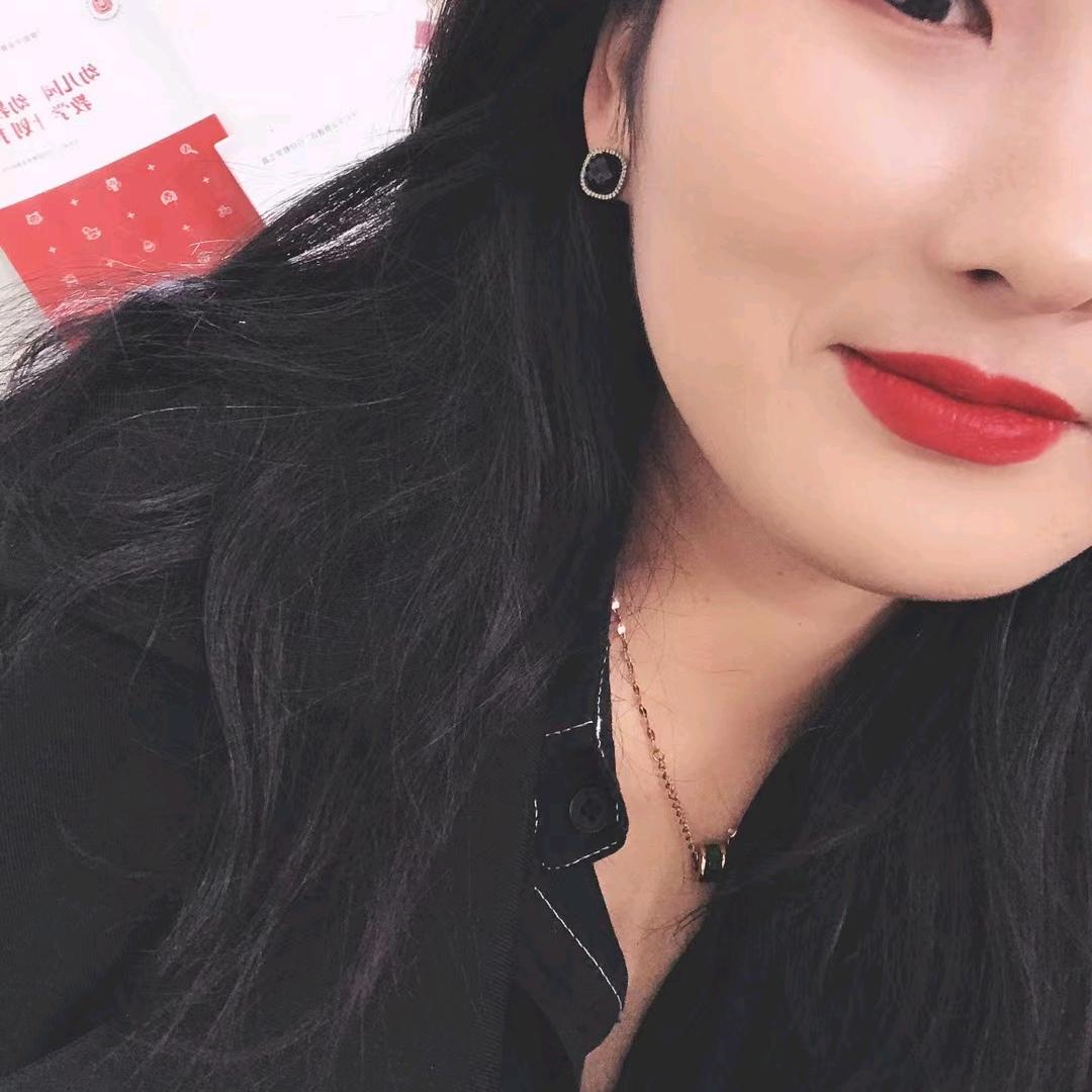倮伍小燕莫