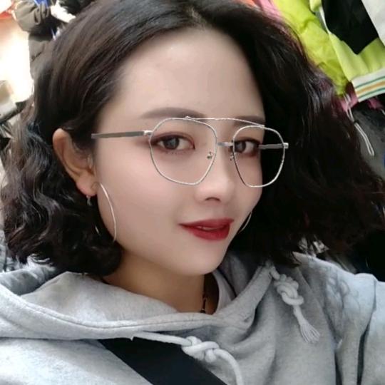 马艳“小跟班潮童屋”