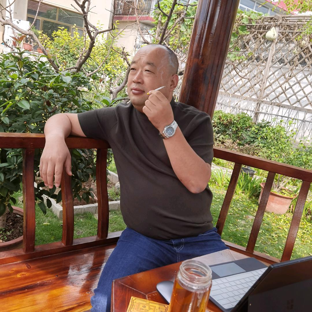 两个儿子的爹
