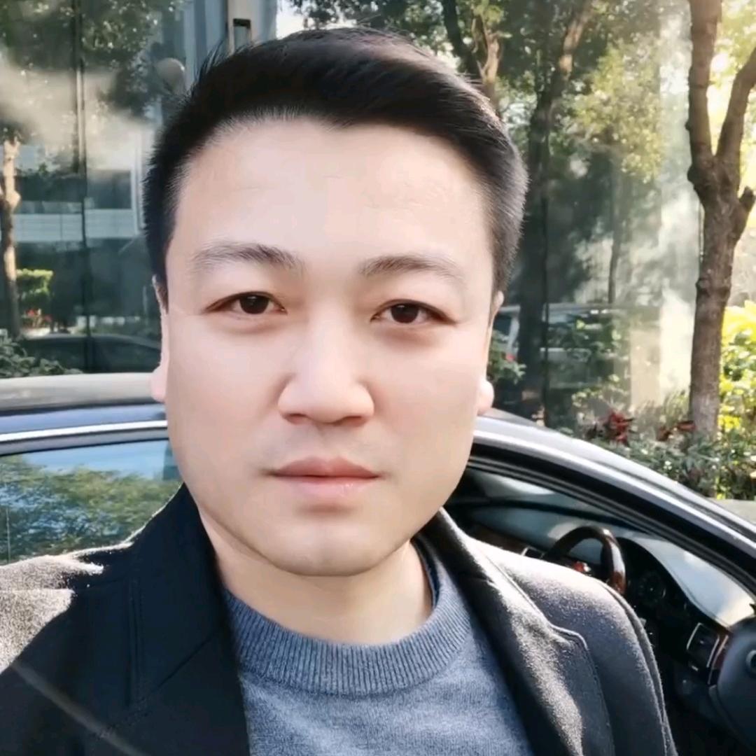 奔跑的云哥