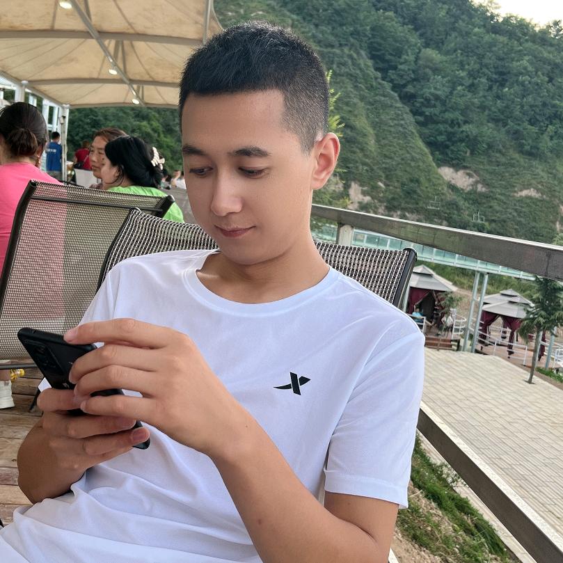 不吃香菜的陈堆堆