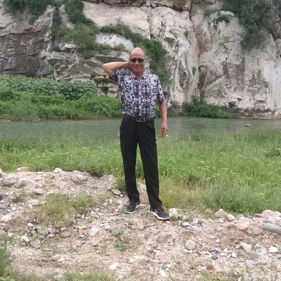 李凡栋