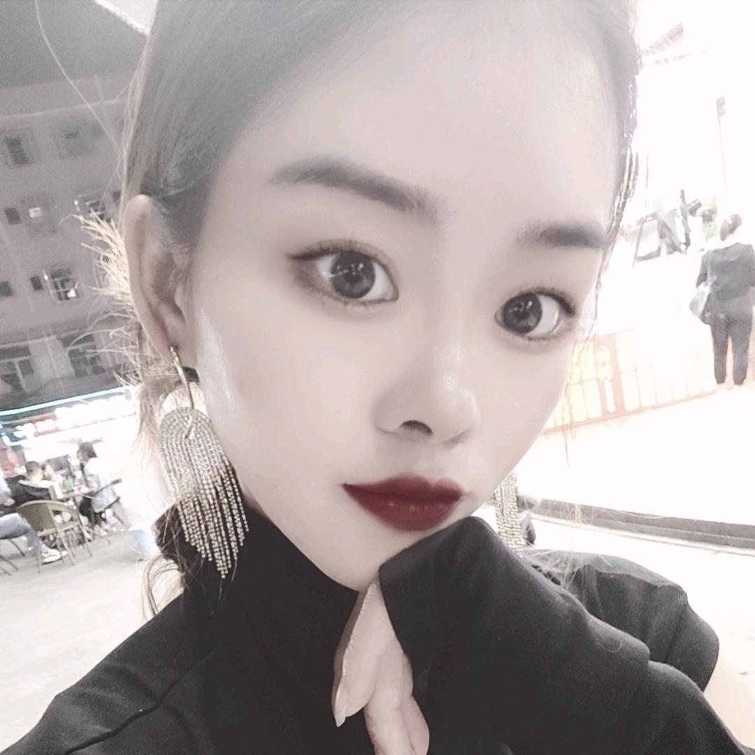 查查（zhāzhā）ᥫ᭡້໌ᮨ